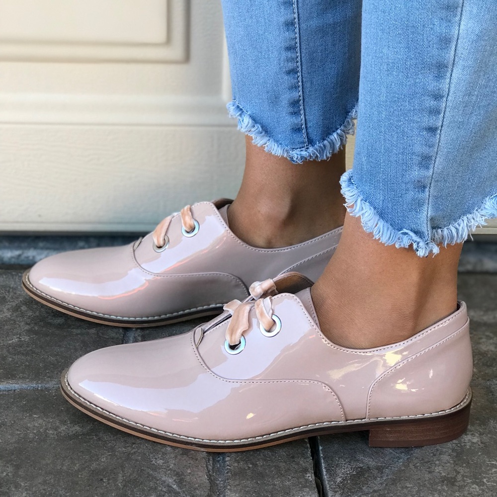 Patent At Ease Blush Lace Oxford Flat - Picture 6 of 8